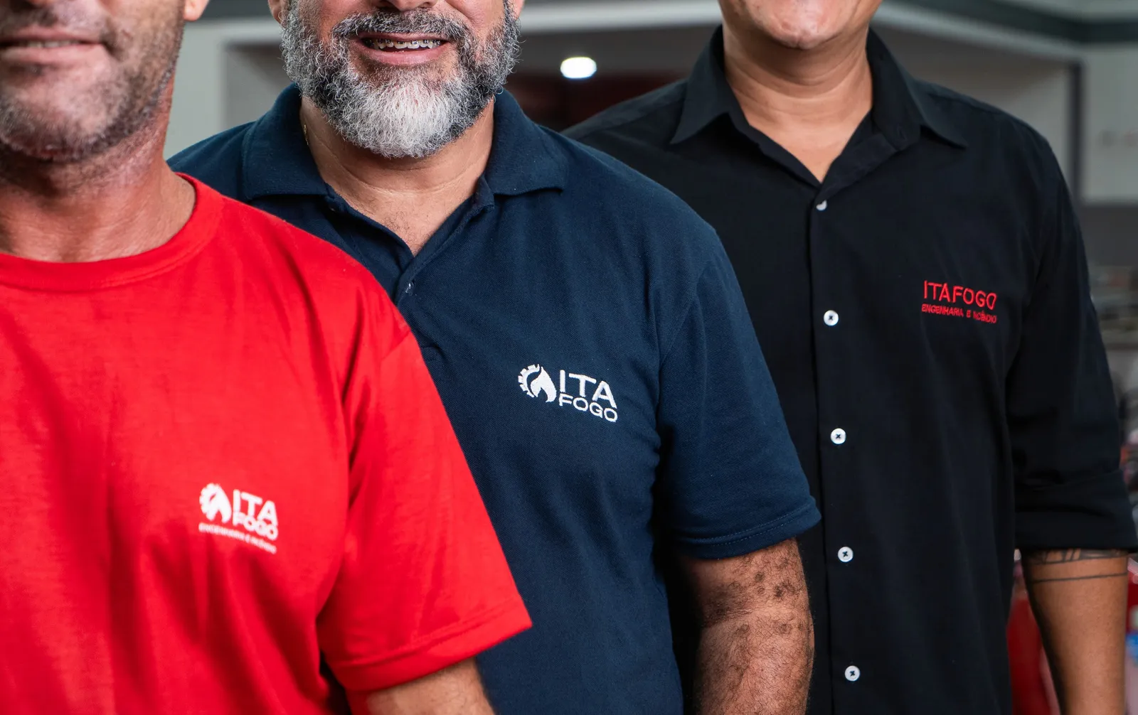 Equipe uniformizada da ITA FOGO na sede em São Gonçalo
